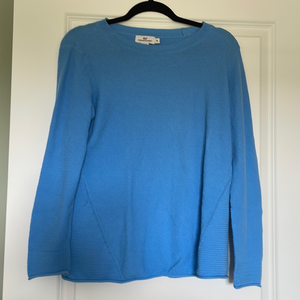 Vineyard Vines Women’s Hydrangea knit sweater, medium